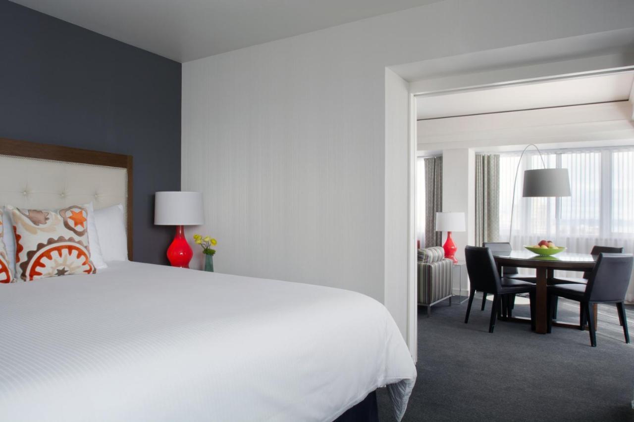 Hotel Murano Τακόμα Εξωτερικό φωτογραφία A suite at the Hotel Commonwealth